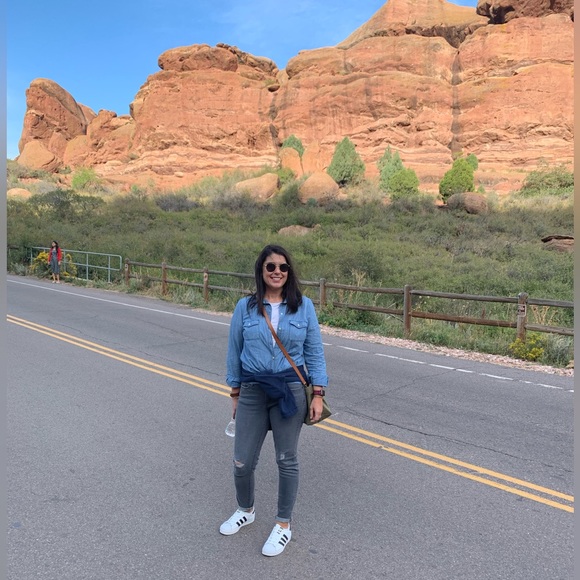 Universal Thread Grey Wash Distressed Skinny Jeans - Picture 6 of 6